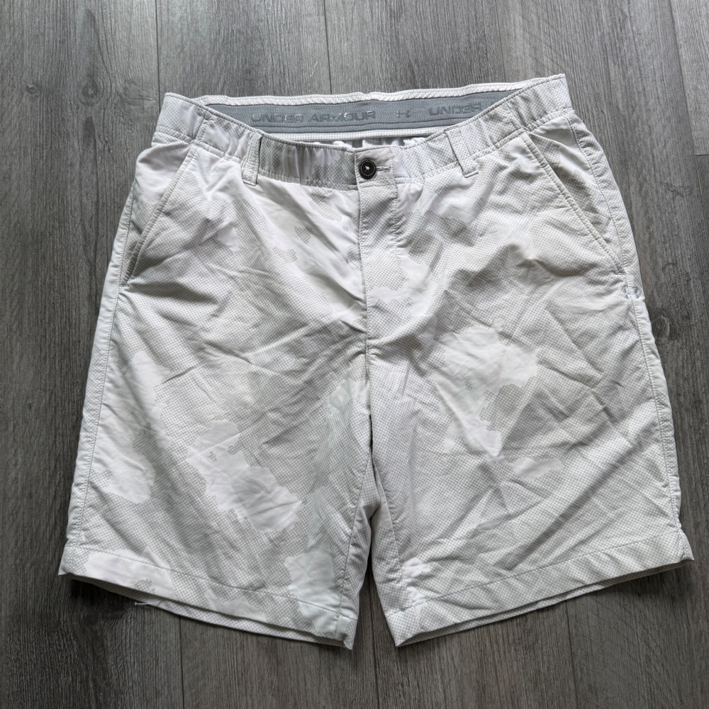 Under Armour HeatGear Mens 36 Golf Shorts Gray White Camo Print 9" Inseam